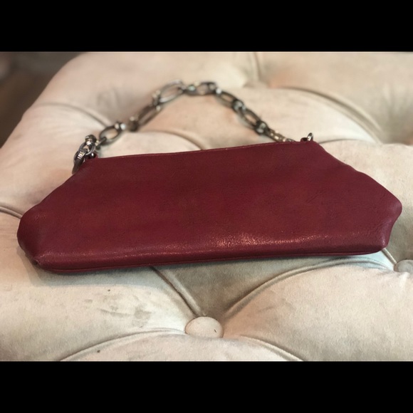 Red leather purse with silver chain strap. - Picture 2 of 8